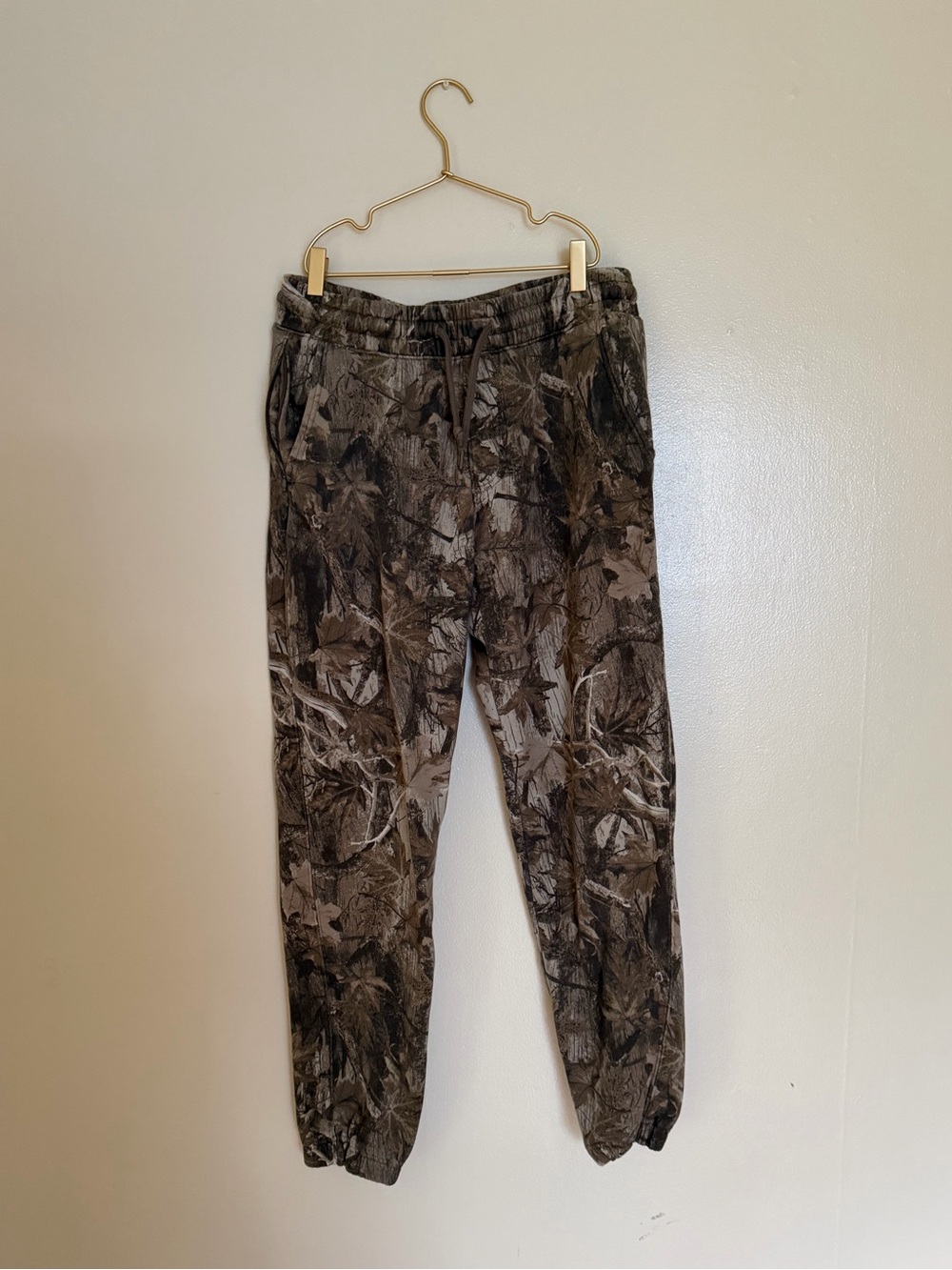 Hollister relaxed camo jogger